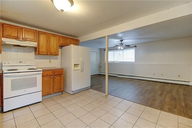 499 Farmington Ave