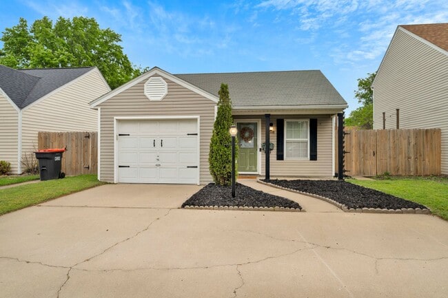 Photo - RARE FIND! Immaculate 2 Bed 2 Bath home in great location.