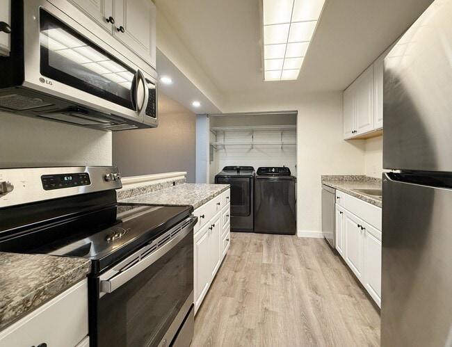 Photo - 9494 Woodinville Redmond Rd NE