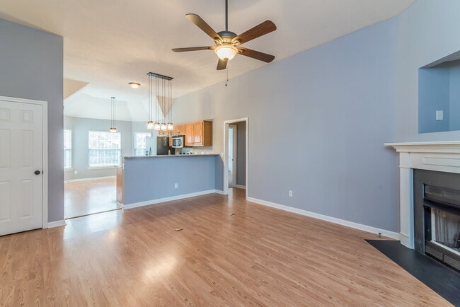 Photo - 219 Parrish Pl