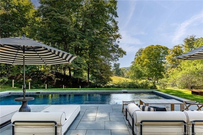 Photo - 49 Christian St