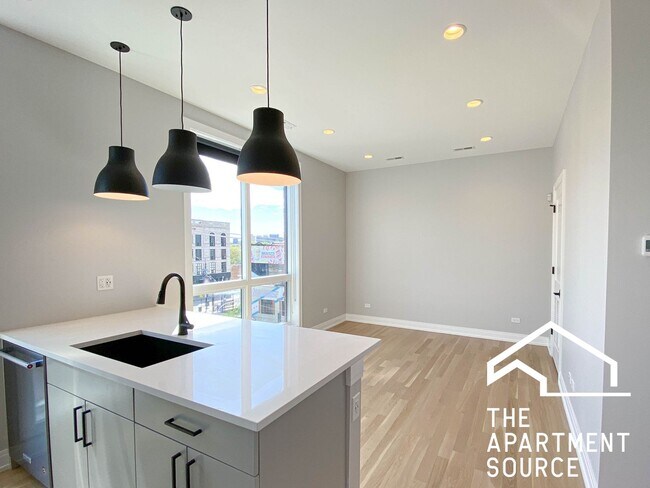 Photo - 1051 W Cornelia Ave Unidad 402