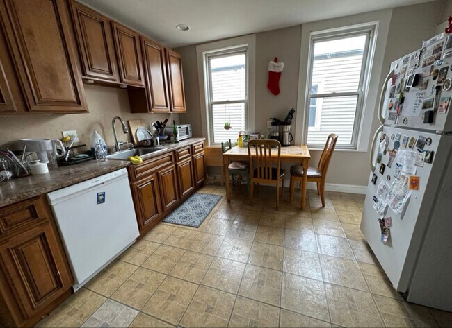 Photo - 87 Gardner St