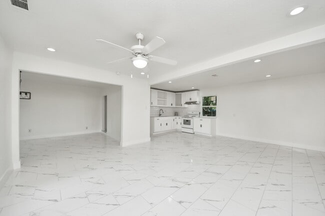 Photo - 2926 Knotty Oaks Trail