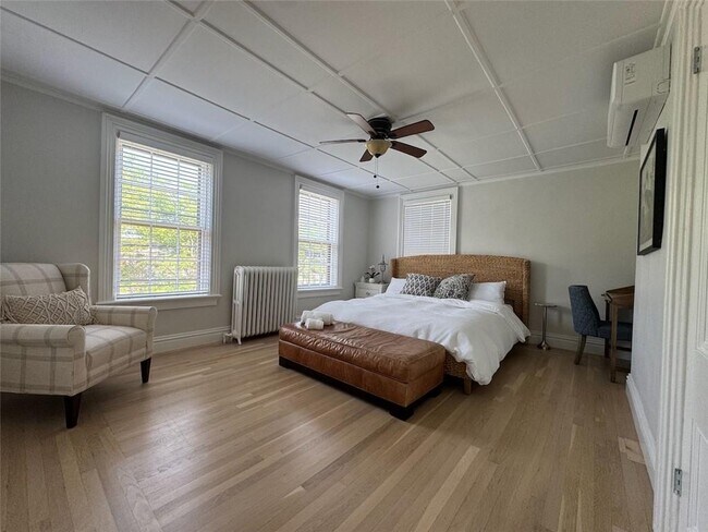 8 Barney St Unit 2