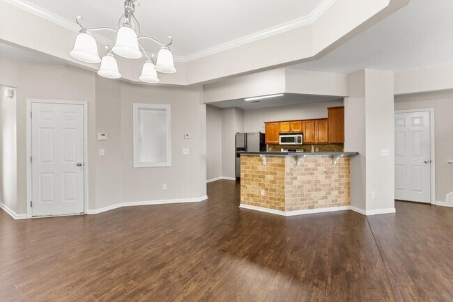 Photo - 1933 Lake Heights Cir NW