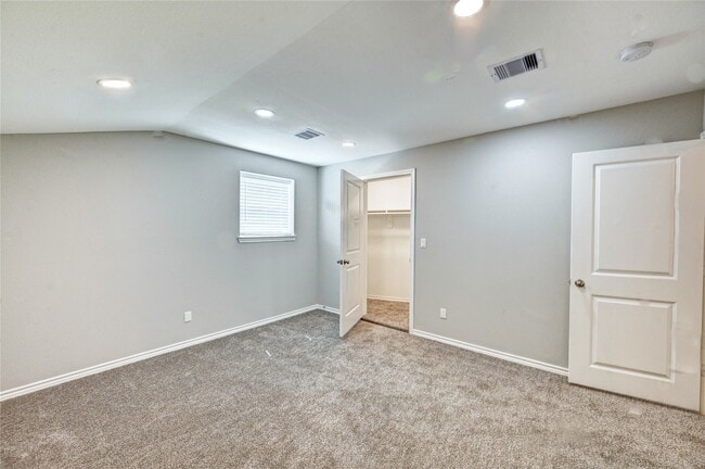 Building Photo - 268 Sunrise Dr