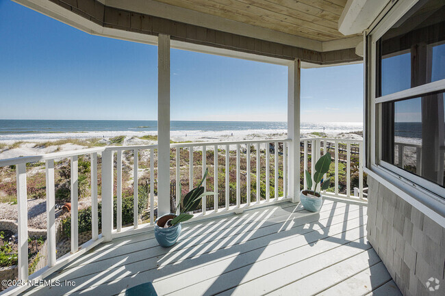 Building Photo - 1843 Ocean Dr S Rental