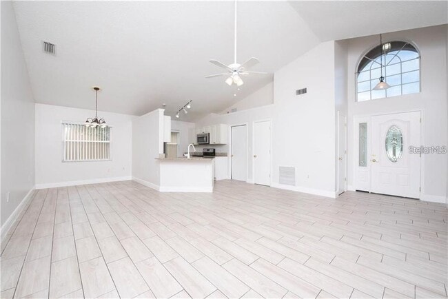 Photo - 1713 Boxeney Dr