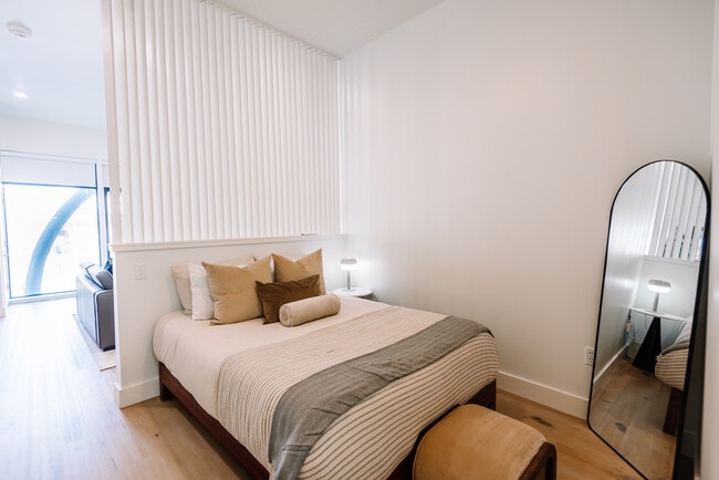 Urban Loft Co - Downtown Jonesboro- Furnished