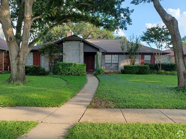 Building Photo - 629 Phillips Dr Rental
