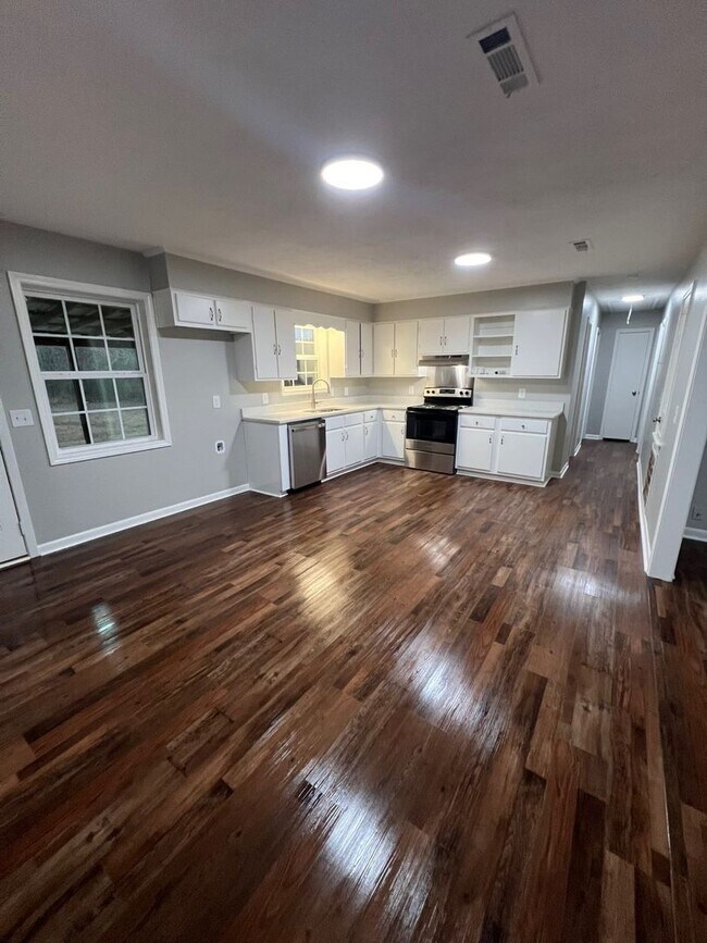 Photo - Renovated 3 Bedroom 1.5 Bath Home on 1.5 Acres!