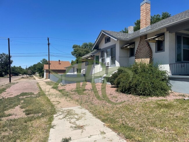 Photo - 1201 E 4th St