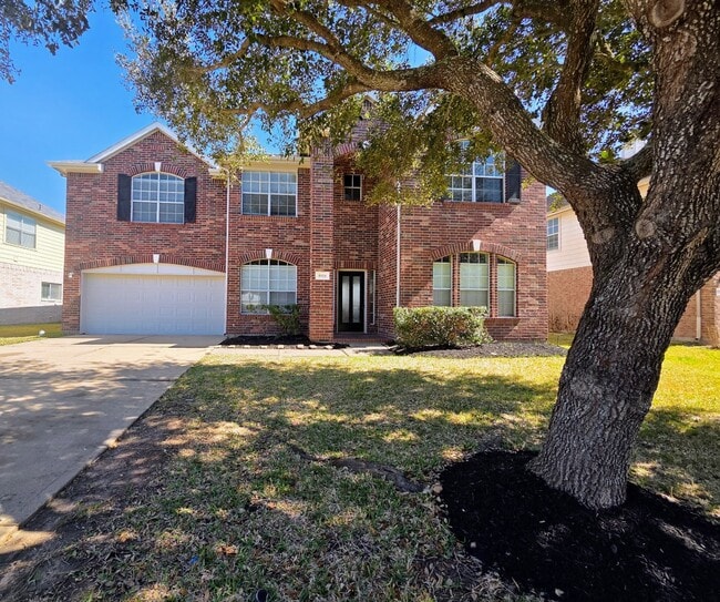 Building Photo - 5515 Gatesprings Ln