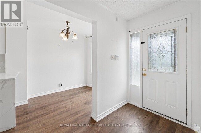 Photo - 747 Stonepath Cir