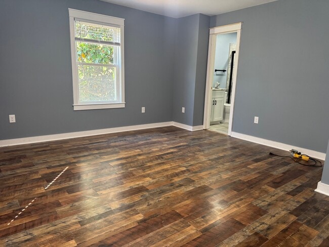 Photo - 1008 Rockland Cir SW