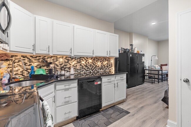Photo - 2021 N 16th St