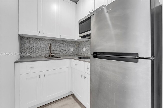 6647 SW 59th Pl Unit 202