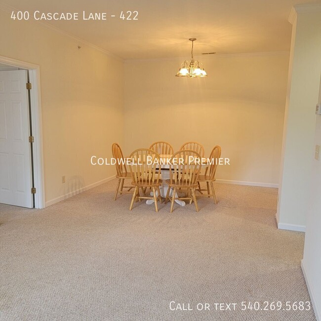 400 Cascade Ln