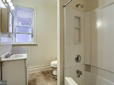 Photo - 1418 State St