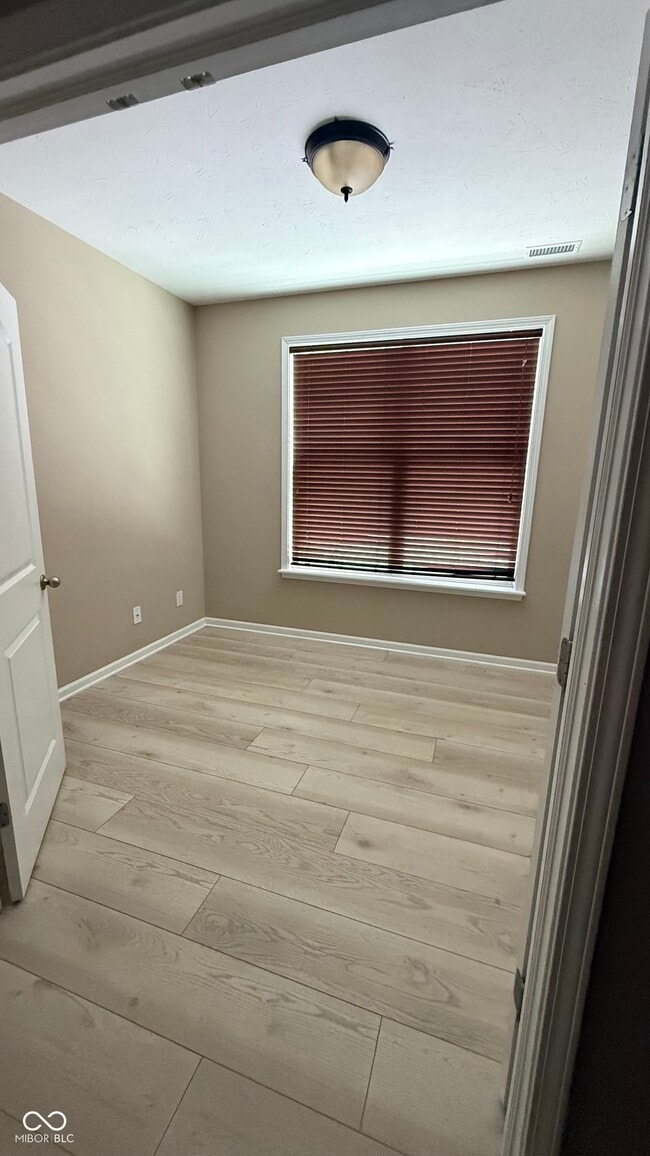 Photo - 5784 Pebblebrooke Rd