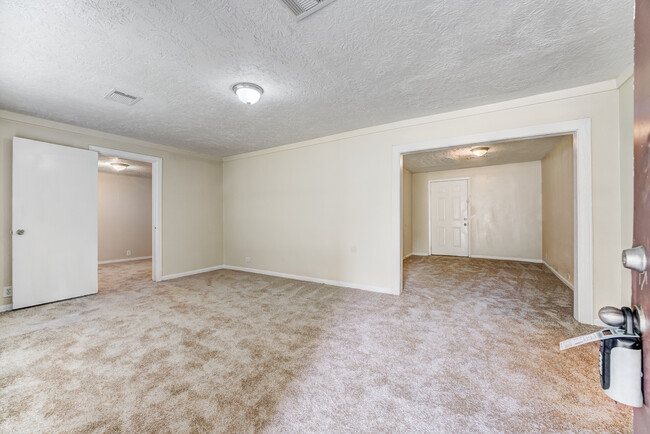 Photo - 815 Roosevelt St