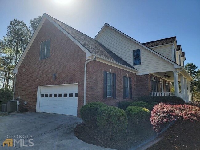Photo - 125 Farmington Dr