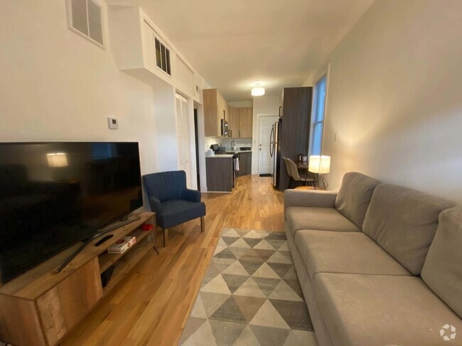 Building Photo - 1851 W Dickens Ave Unit 2R Rental