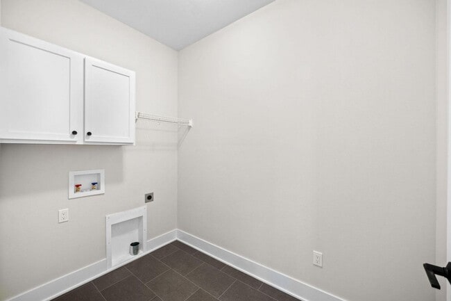 Photo - 3 Bedroom Townhome Available November 5th,...