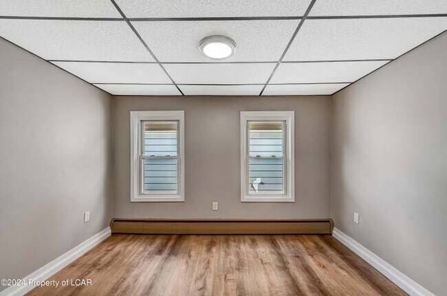 Photo - 12 Mack St
