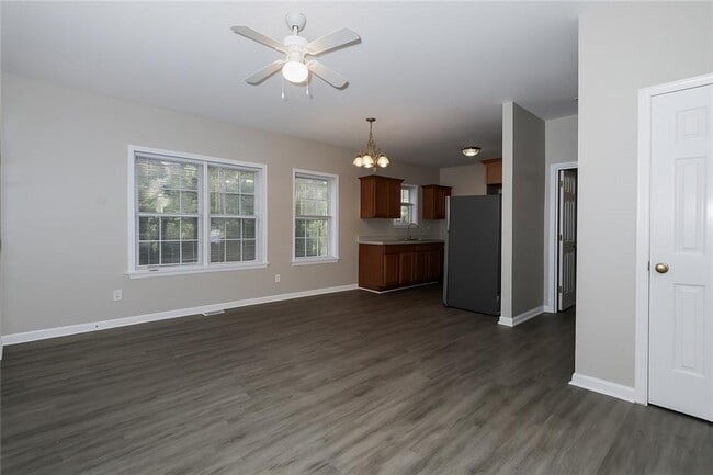 Photo - 2171 Wilson Ave NW