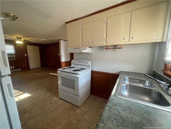 Photo - 1725 Cumberland Dr