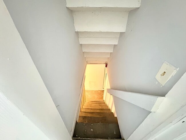 Photo - Charming 3-Bedroom Townhome with Classic C...