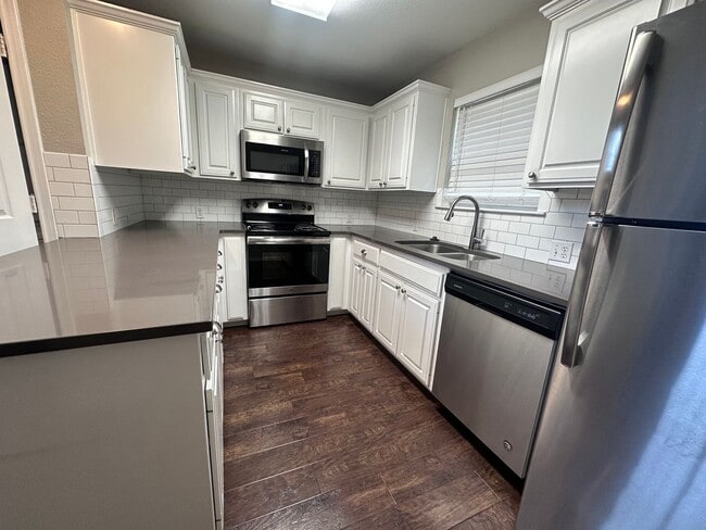 Photo - 1901 S 15th St Unidad B