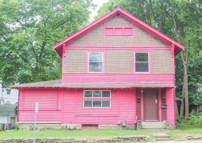 Building Photo - 437 N Salisbury St Unit 1