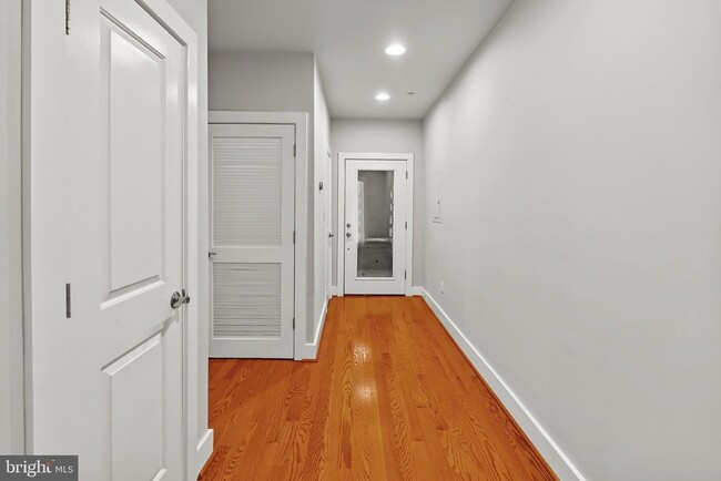 Photo - 2616 Garfield St NW