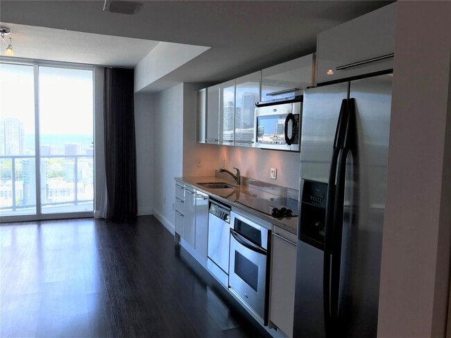 Photo - 185 SW 7th St Unit 3806