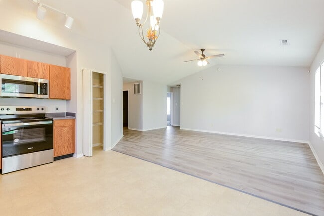 Photo - 2989 Hearthside Dr