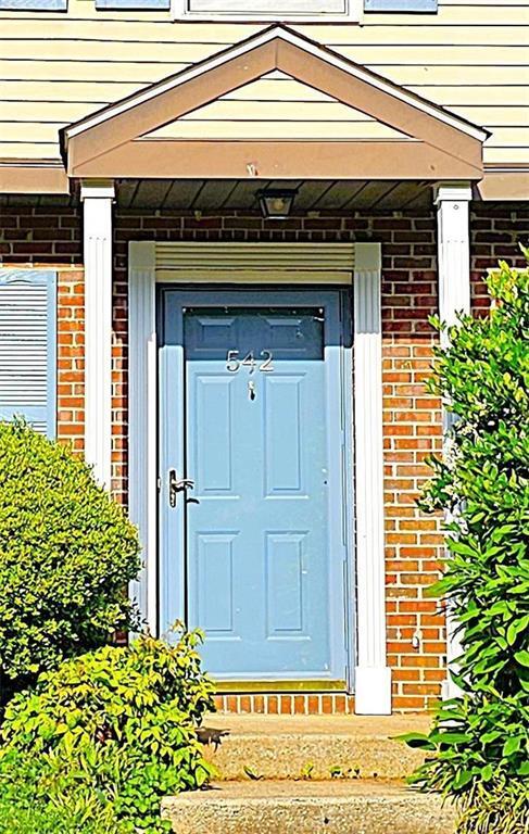 Photo - 542 Stratford Green Townhome