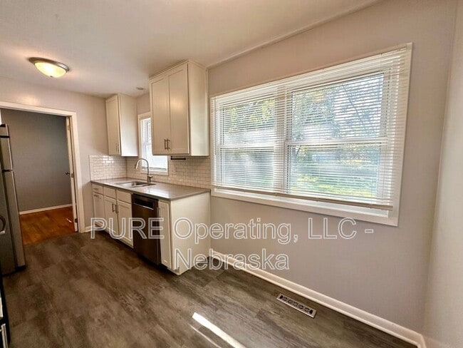 Photo - 12735 B St