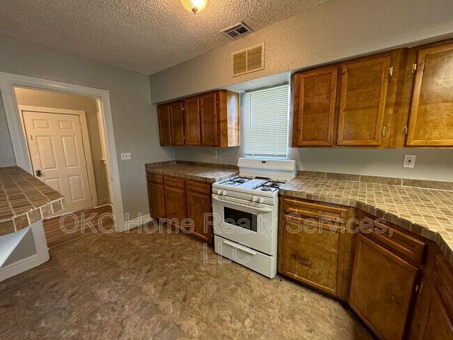 Photo - 6221 S Klein Ave