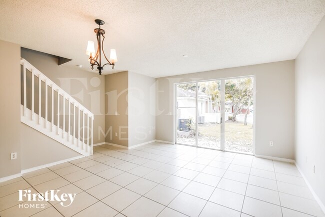 Photo - 2281 NE 42nd Cir