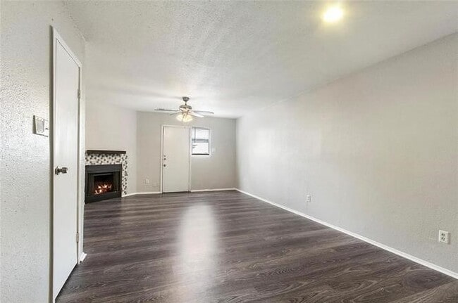 Photo - 8704 Victorian Village Dr Unit 8704