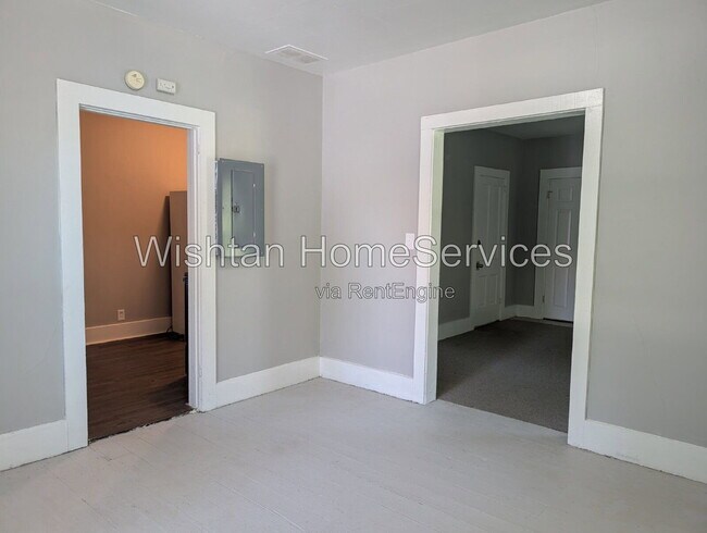 Photo - 448 W 3rd Ave Unit 4