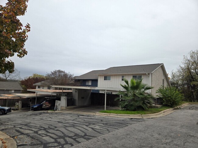 Photo - 7401 Sordello Dr