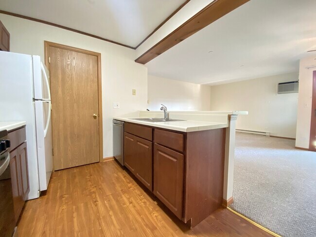 Photo - 1352 Cunat Ct