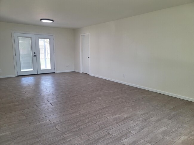 Photo - 3110 Bandolina Ave