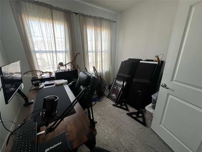 Photo - 6140 Planta LN