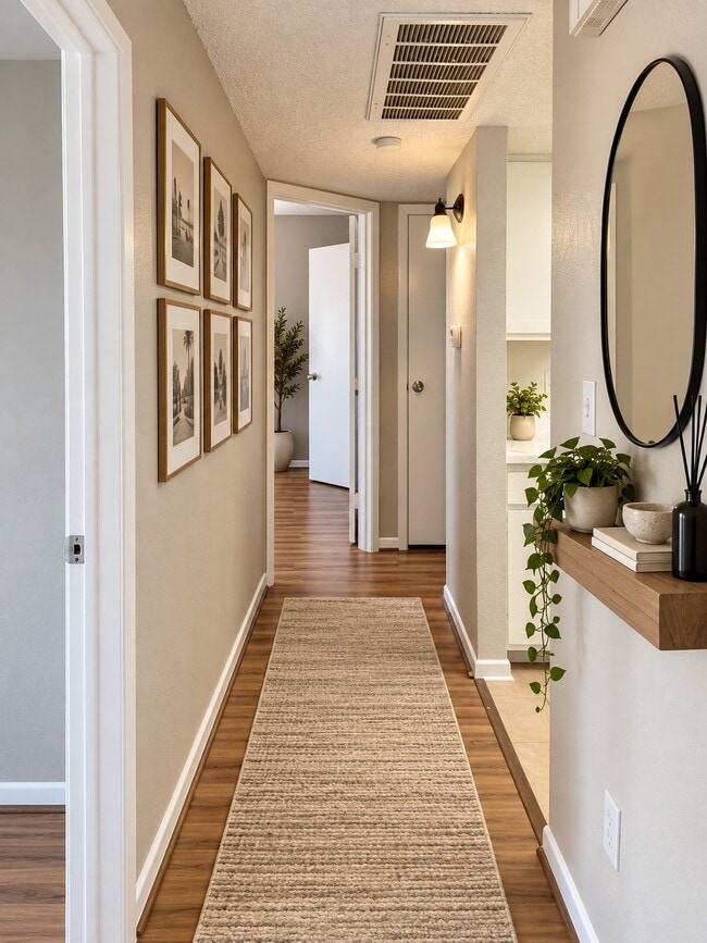 Photo - 2816 S Bartell Dr Unit 37