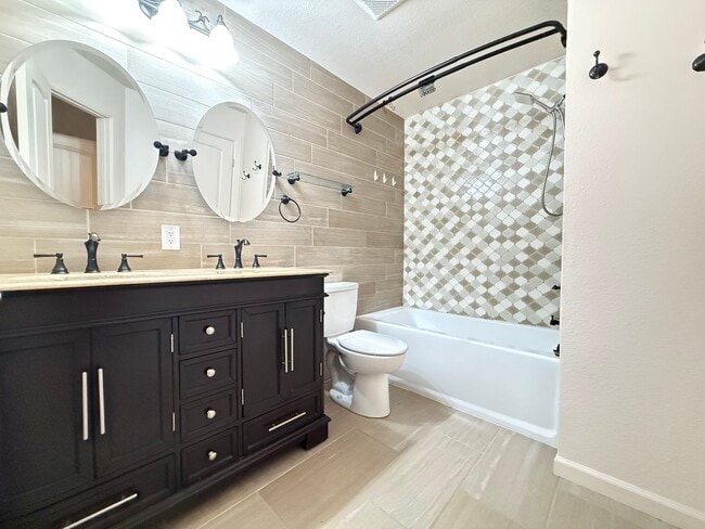 Photo - 3408 Queen Anne Way